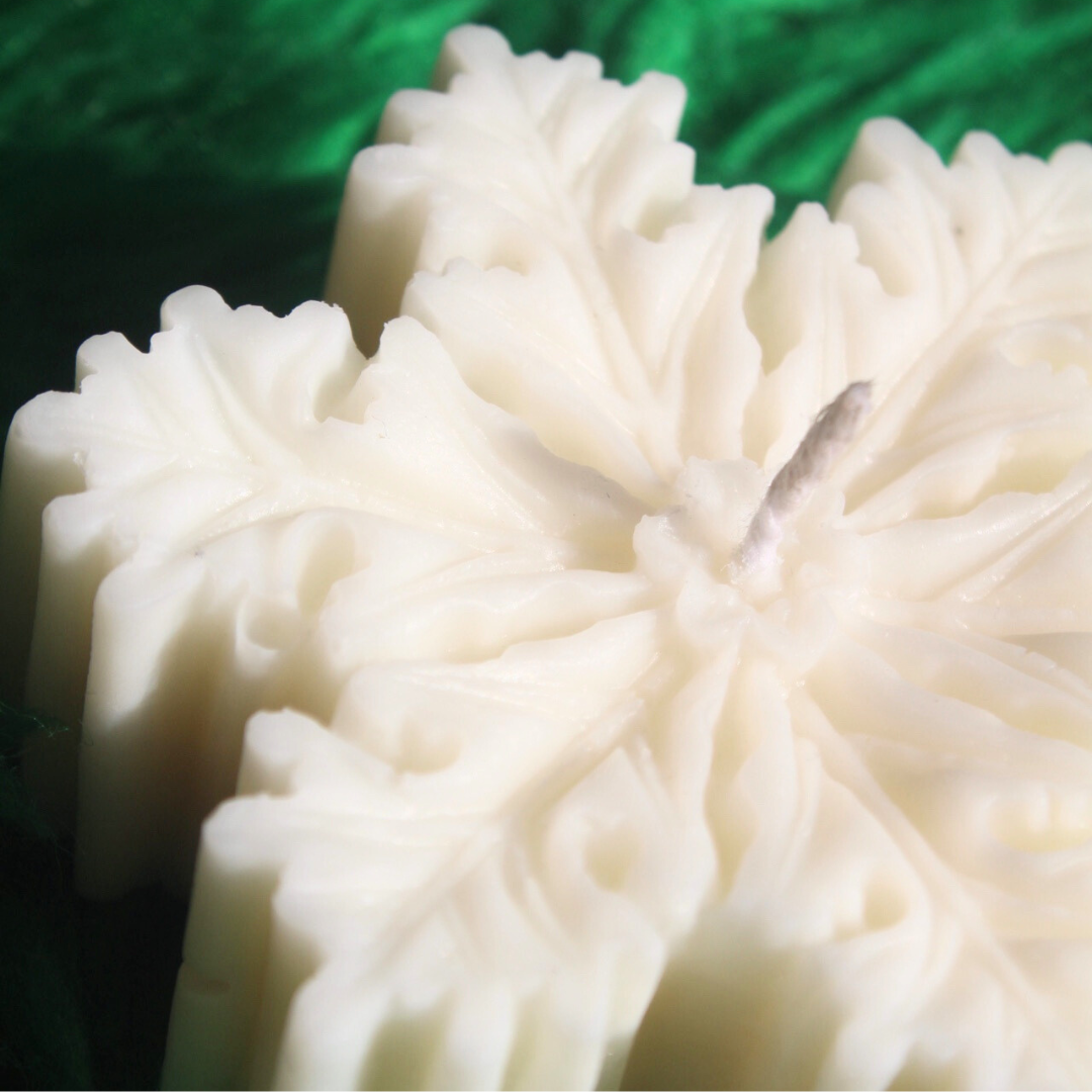 Snowflake Candle - Image 4
